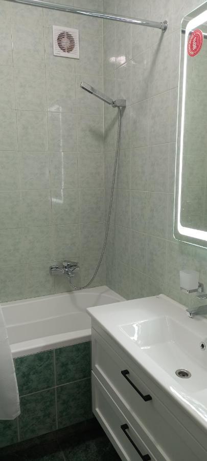 Двох Рівневі Апартаменти В Центрі Lwów Zewnętrze zdjęcie